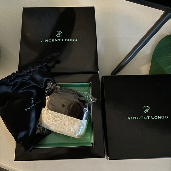 97 items Vincent Longo Assorted Cosmetics